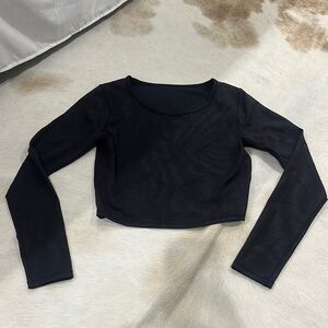 Size 8 Lululemon black top